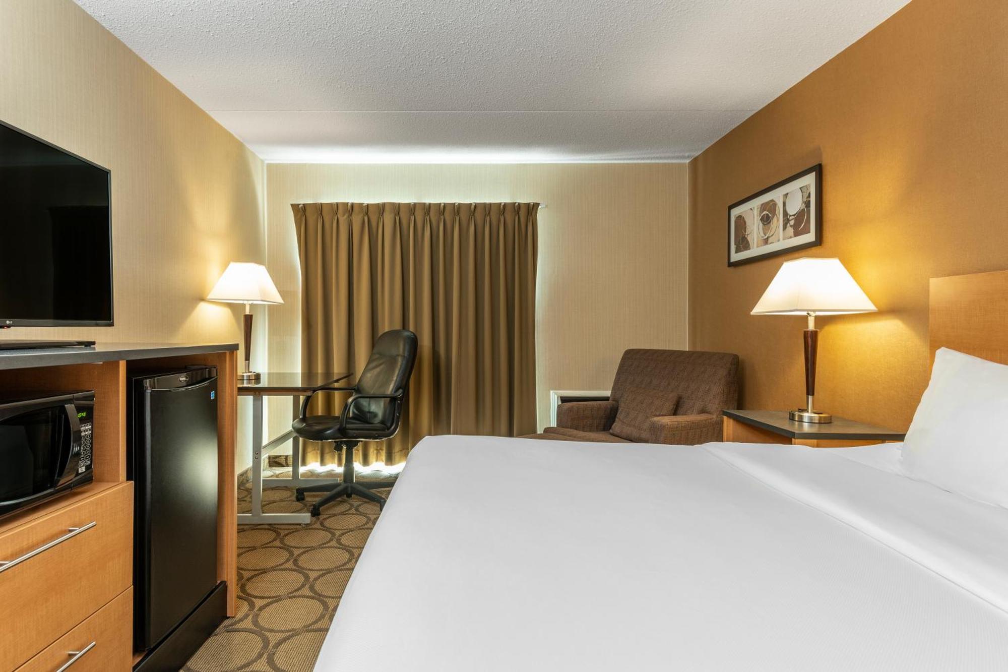 Comfort Inn West Эдмонтон Экстерьер фото