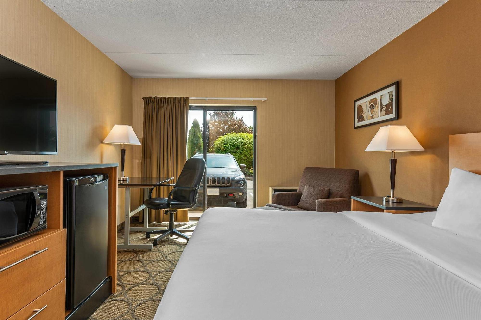Comfort Inn West Эдмонтон Экстерьер фото
